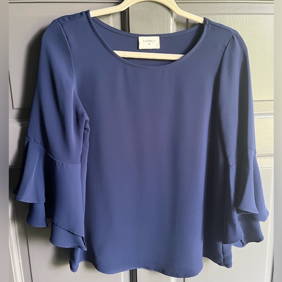Navy 3/4 Flutter Sleeve Top - Picture 1 of 2